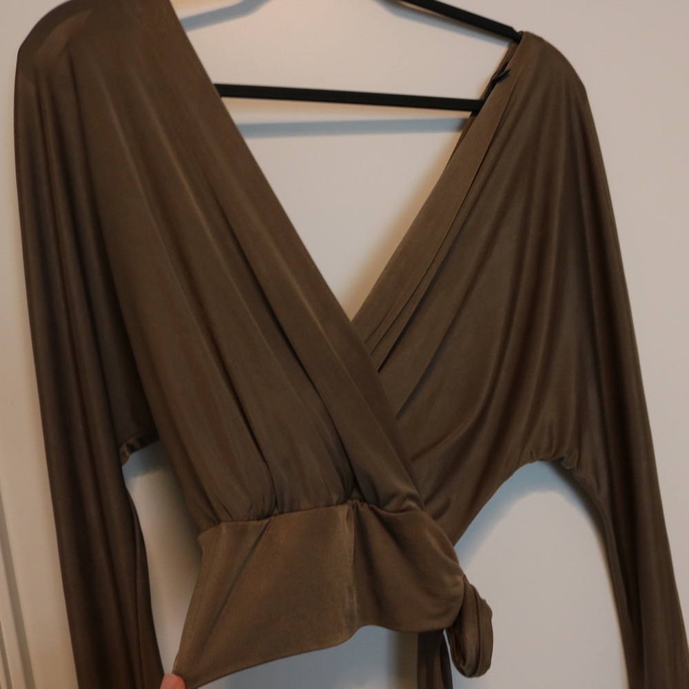 Dynamite Top - Picture 4 of 5